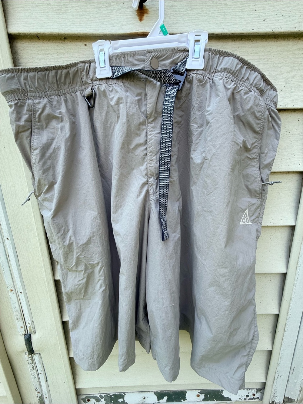 Nike ACG Oversized Orb Weaver Shorts Gray